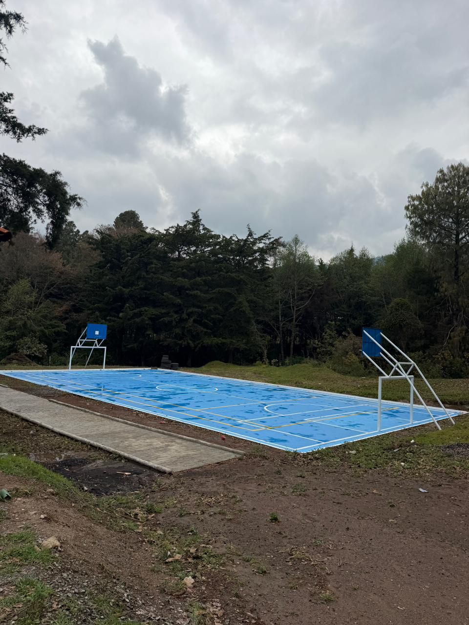 Cancha deportiva dentro de proyecto de terrenos en Tecpán
